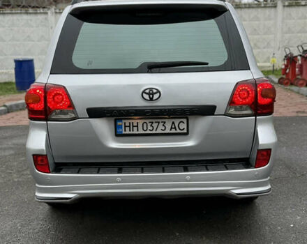 Серый Тойота Ленд Крузер, объемом двигателя 4.46 л и пробегом 310 тыс. км за 24200 $, фото 8 на Automoto.ua