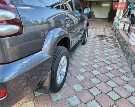 Серый Тойота Ленд Крузер, объемом двигателя 3.96 л и пробегом 139 тыс. км за 19500 $, фото 11 на Automoto.ua