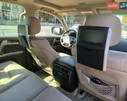 Серый Тойота Ленд Крузер, объемом двигателя 4.7 л и пробегом 199 тыс. км за 25500 $, фото 20 на Automoto.ua