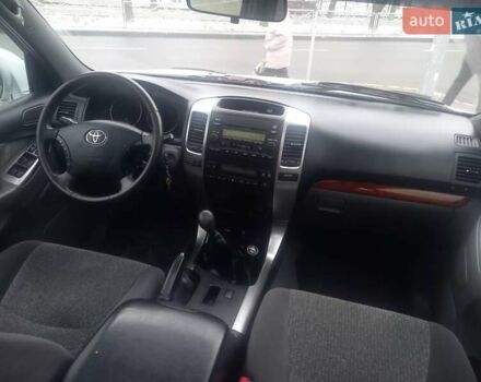 Сірий Тойота Ленд Крузер, об'ємом двигуна 3 л та пробігом 221 тис. км за 14700 $, фото 14 на Automoto.ua