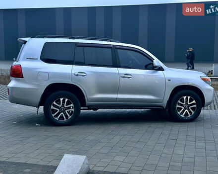Сірий Тойота Ленд Крузер, об'ємом двигуна 4.66 л та пробігом 276 тис. км за 20500 $, фото 2 на Automoto.ua