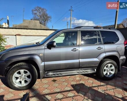Серый Тойота Ленд Крузер, объемом двигателя 3.96 л и пробегом 139 тыс. км за 19500 $, фото 14 на Automoto.ua