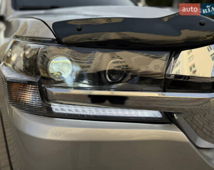 Серый Тойота Ленд Крузер, объемом двигателя 4.7 л и пробегом 305 тыс. км за 25500 $, фото 32 на Automoto.ua