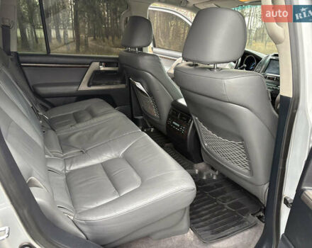 Сірий Тойота Ленд Крузер, об'ємом двигуна 4.7 л та пробігом 240 тис. км за 21800 $, фото 23 на Automoto.ua