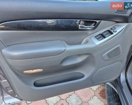 Серый Тойота Ленд Крузер, объемом двигателя 3.96 л и пробегом 139 тыс. км за 19500 $, фото 52 на Automoto.ua