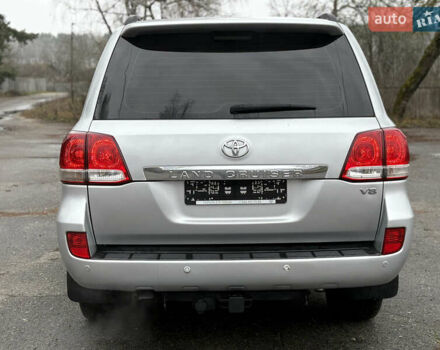 Сірий Тойота Ленд Крузер, об'ємом двигуна 4.7 л та пробігом 240 тис. км за 21800 $, фото 5 на Automoto.ua