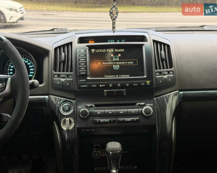 Сірий Тойота Ленд Крузер, об'ємом двигуна 4.5 л та пробігом 295 тис. км за 26900 $, фото 11 на Automoto.ua