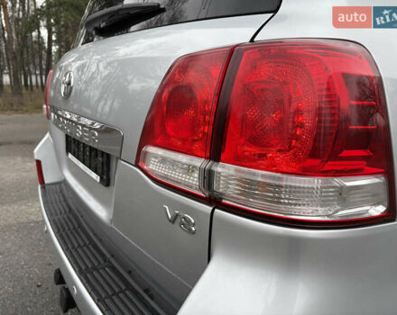 Сірий Тойота Ленд Крузер, об'ємом двигуна 4.7 л та пробігом 240 тис. км за 21800 $, фото 13 на Automoto.ua