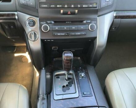 Серый Тойота Ленд Крузер, объемом двигателя 4.7 л и пробегом 199 тыс. км за 25500 $, фото 14 на Automoto.ua