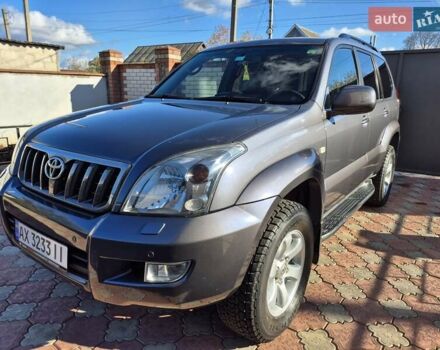 Серый Тойота Ленд Крузер, объемом двигателя 3.96 л и пробегом 139 тыс. км за 19500 $, фото 4 на Automoto.ua