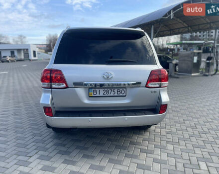 Серый Тойота Ленд Крузер, объемом двигателя 4.46 л и пробегом 104 тыс. км за 36800 $, фото 8 на Automoto.ua