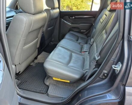 Серый Тойота Ленд Крузер, объемом двигателя 3.96 л и пробегом 139 тыс. км за 19500 $, фото 37 на Automoto.ua