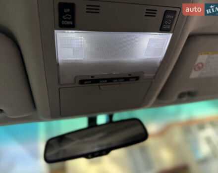 Серый Тойота Ленд Крузер, объемом двигателя 4.7 л и пробегом 305 тыс. км за 25500 $, фото 61 на Automoto.ua