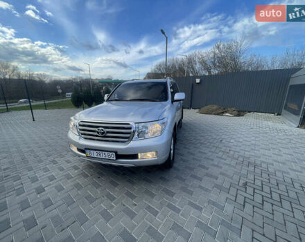 Серый Тойота Ленд Крузер, объемом двигателя 4.46 л и пробегом 104 тыс. км за 36800 $, фото 12 на Automoto.ua