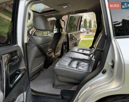 Серый Тойота Ленд Крузер, объемом двигателя 4.7 л и пробегом 305 тыс. км за 25500 $, фото 46 на Automoto.ua