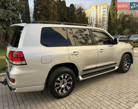 Серый Тойота Ленд Крузер, объемом двигателя 4.7 л и пробегом 305 тыс. км за 25500 $, фото 9 на Automoto.ua