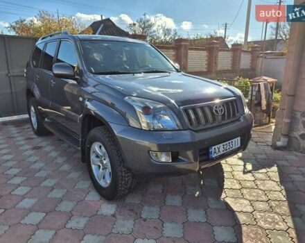 Серый Тойота Ленд Крузер, объемом двигателя 3.96 л и пробегом 139 тыс. км за 19500 $, фото 2 на Automoto.ua