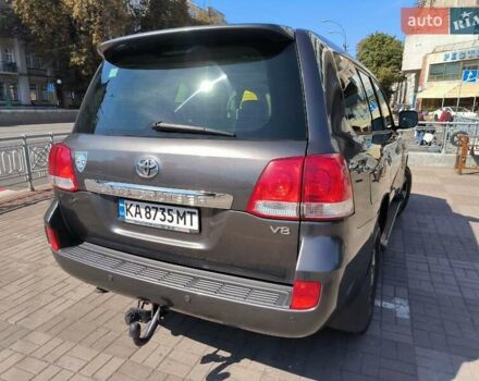 Серый Тойота Ленд Крузер, объемом двигателя 4.7 л и пробегом 199 тыс. км за 25500 $, фото 18 на Automoto.ua