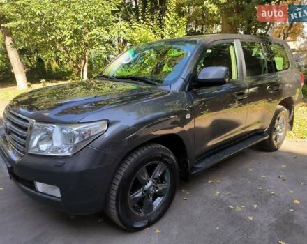 Серый Тойота Ленд Крузер, объемом двигателя 4.7 л и пробегом 199 тыс. км за 25500 $, фото 48 на Automoto.ua