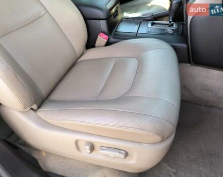 Серый Тойота Ленд Крузер, объемом двигателя 4.7 л и пробегом 199 тыс. км за 25500 $, фото 28 на Automoto.ua