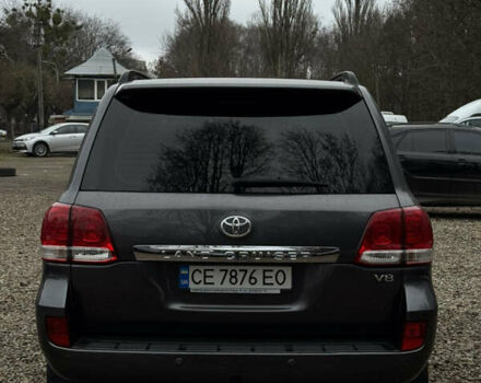 Серый Тойота Ленд Крузер, объемом двигателя 4.46 л и пробегом 317 тыс. км за 21900 $, фото 3 на Automoto.ua