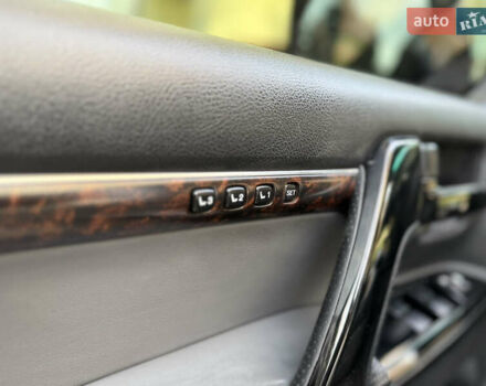 Серый Тойота Ленд Крузер, объемом двигателя 4.7 л и пробегом 305 тыс. км за 25500 $, фото 52 на Automoto.ua