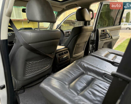 Серый Тойота Ленд Крузер, объемом двигателя 4.7 л и пробегом 305 тыс. км за 25500 $, фото 48 на Automoto.ua