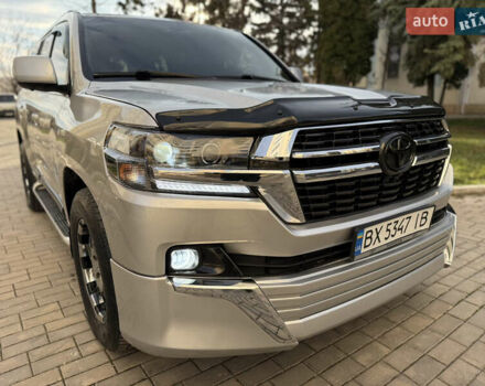 Серый Тойота Ленд Крузер, объемом двигателя 4.7 л и пробегом 305 тыс. км за 25500 $, фото 12 на Automoto.ua