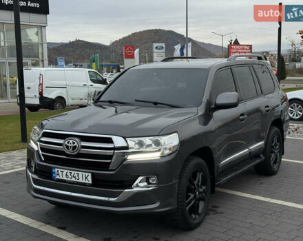 Серый Тойота Ленд Крузер, объемом двигателя 4.5 л и пробегом 275 тыс. км за 26900 $, фото 11 на Automoto.ua
