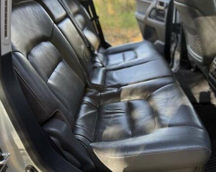 Серый Тойота Ленд Крузер, объемом двигателя 4.5 л и пробегом 195 тыс. км за 25000 $, фото 26 на Automoto.ua