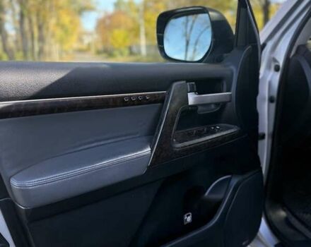 Серый Тойота Ленд Крузер, объемом двигателя 4.5 л и пробегом 195 тыс. км за 25000 $, фото 16 на Automoto.ua