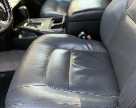 Серый Тойота Ленд Крузер, объемом двигателя 4.5 л и пробегом 195 тыс. км за 25000 $, фото 18 на Automoto.ua