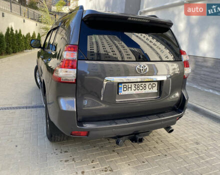 Сірий Тойота Ленд Крузер, об'ємом двигуна 2.98 л та пробігом 225 тис. км за 22700 $, фото 2 на Automoto.ua