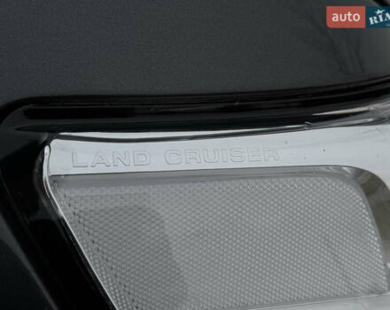 Серый Тойота Ленд Крузер, объемом двигателя 4.5 л и пробегом 275 тыс. км за 26900 $, фото 22 на Automoto.ua