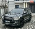Серый Тойота Ленд Крузер, объемом двигателя 4.5 л и пробегом 285 тыс. км за 25900 $, фото 7 на Automoto.ua