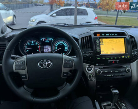 Серый Тойота Ленд Крузер, объемом двигателя 4.5 л и пробегом 275 тыс. км за 26900 $, фото 50 на Automoto.ua