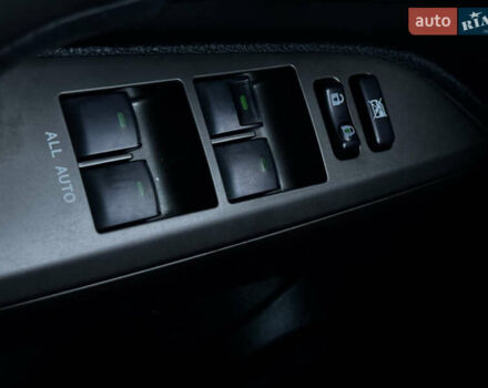 Серый Тойота Ленд Крузер, объемом двигателя 4.5 л и пробегом 285 тыс. км за 25900 $, фото 52 на Automoto.ua