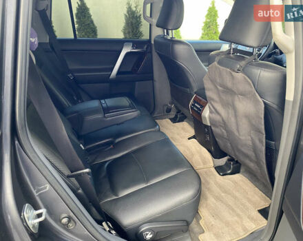 Сірий Тойота Ленд Крузер, об'ємом двигуна 2.98 л та пробігом 225 тис. км за 22700 $, фото 9 на Automoto.ua