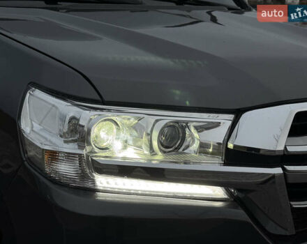 Серый Тойота Ленд Крузер, объемом двигателя 4.5 л и пробегом 275 тыс. км за 26900 $, фото 21 на Automoto.ua