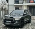 Серый Тойота Ленд Крузер, объемом двигателя 4.5 л и пробегом 285 тыс. км за 25900 $, фото 1 на Automoto.ua