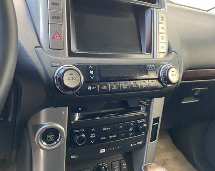 Сірий Тойота Ленд Крузер, об'ємом двигуна 2.98 л та пробігом 225 тис. км за 22700 $, фото 11 на Automoto.ua