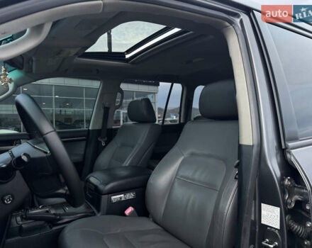 Серый Тойота Ленд Крузер, объемом двигателя 4.5 л и пробегом 275 тыс. км за 26900 $, фото 42 на Automoto.ua