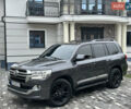 Серый Тойота Ленд Крузер, объемом двигателя 4.5 л и пробегом 285 тыс. км за 25900 $, фото 15 на Automoto.ua