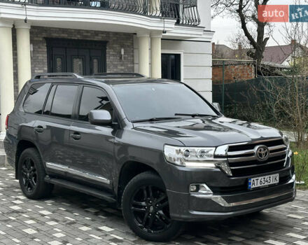 Серый Тойота Ленд Крузер, объемом двигателя 4.5 л и пробегом 285 тыс. км за 25900 $, фото 6 на Automoto.ua