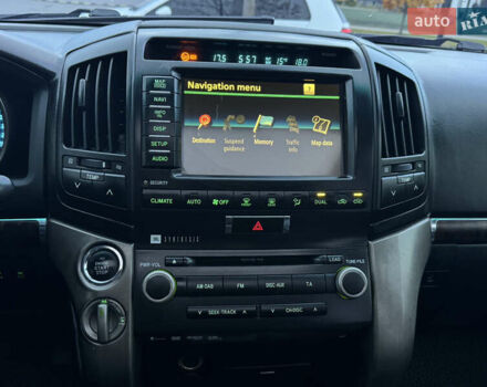 Серый Тойота Ленд Крузер, объемом двигателя 4.5 л и пробегом 285 тыс. км за 25900 $, фото 44 на Automoto.ua