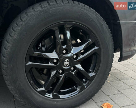 Серый Тойота Ленд Крузер, объемом двигателя 4.5 л и пробегом 275 тыс. км за 26900 $, фото 27 на Automoto.ua