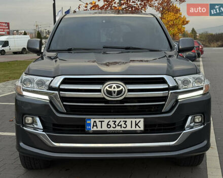 Серый Тойота Ленд Крузер, объемом двигателя 4.5 л и пробегом 275 тыс. км за 26900 $, фото 79 на Automoto.ua