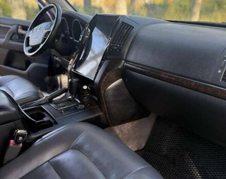 Серый Тойота Ленд Крузер, объемом двигателя 4.5 л и пробегом 195 тыс. км за 25000 $, фото 32 на Automoto.ua