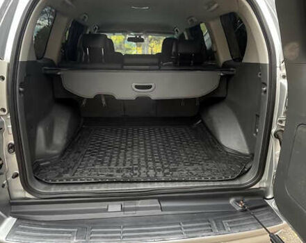 Серый Тойота Ленд Крузер, объемом двигателя 2.98 л и пробегом 203 тыс. км за 23000 $, фото 11 на Automoto.ua