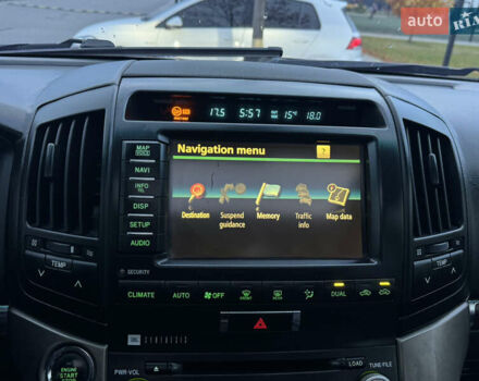 Серый Тойота Ленд Крузер, объемом двигателя 4.5 л и пробегом 275 тыс. км за 26900 $, фото 62 на Automoto.ua